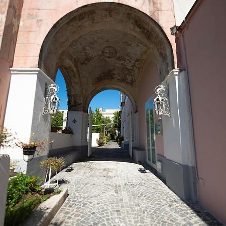 Controvento In Villa Eldorado Procida Exterior foto